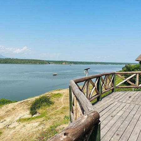 Tembo Safari Lodge Katunguru Exterior photo