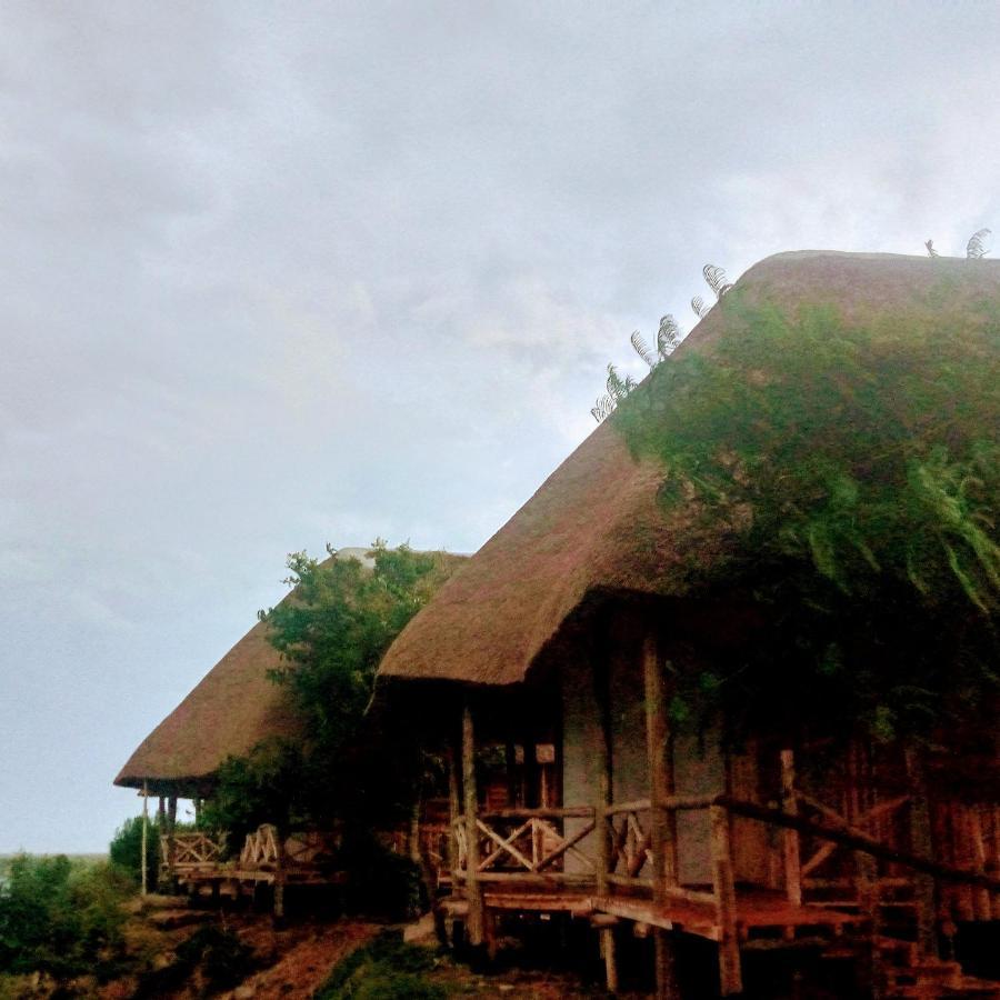 Tembo Safari Lodge Katunguru Exterior photo