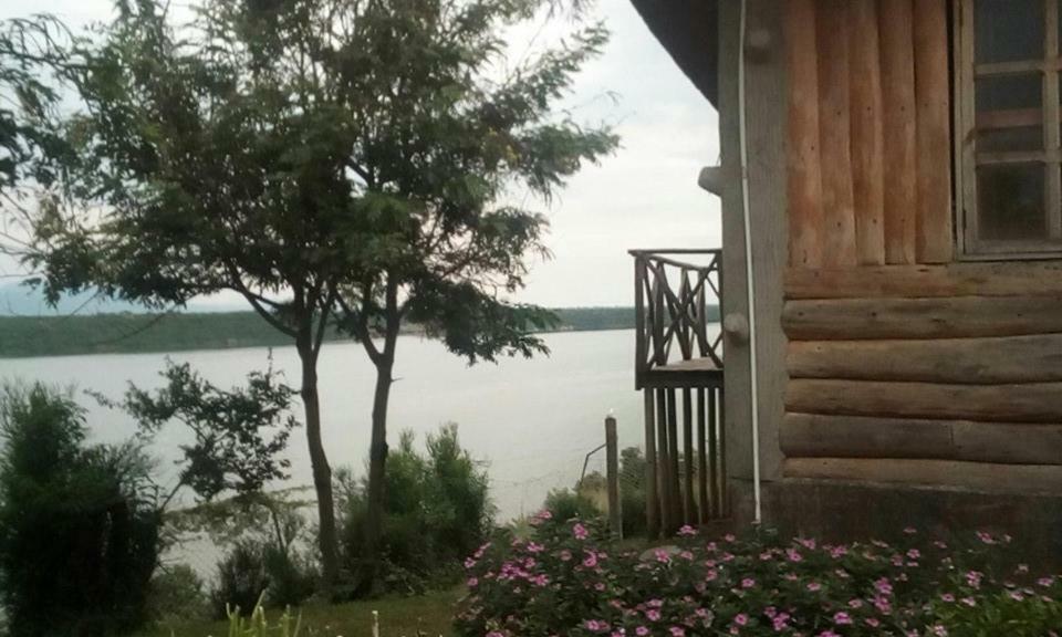 Tembo Safari Lodge Katunguru Exterior photo