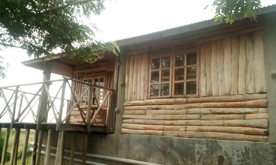 Tembo Safari Lodge Katunguru Exterior photo