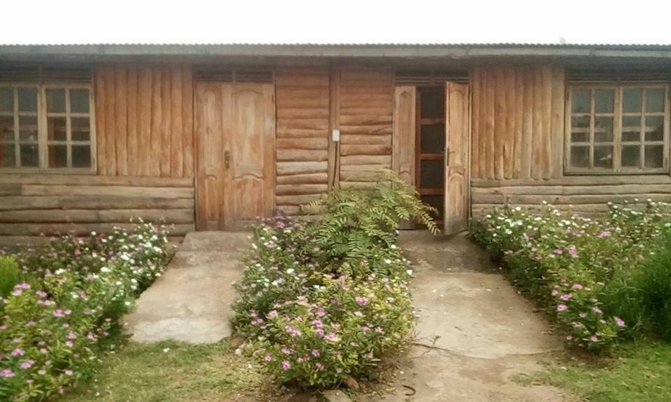 Tembo Safari Lodge Katunguru Exterior photo