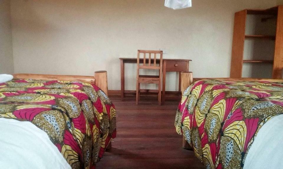 Tembo Safari Lodge Katunguru Exterior photo